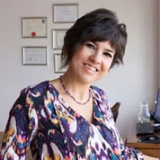 Op. Dr. Burcu Saygan Karamürsel — Kadın Hastalıkları Ve Doğum, Ankara. Portre fotoğrafı.