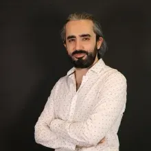 Op. Dr. Turgut Kayadibi — Plastik Rekonstrüktif Ve Estetik Cerrahi. Portre fotoğrafı.