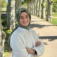 Psk. Dan. Duygu Koyuncu Aydil — Psikolojik Danışma ve Rehberlik, Konya. Portre fotoğrafı.