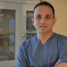 Op. Dr. Barış Gürsoy — Genel Cerrahi. Portre fotoğrafı.
