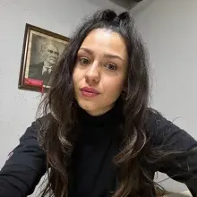Psk. Senay Türk — Psikoloji, İstanbul. Portre fotoğrafı.