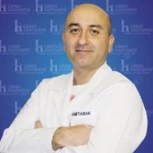 Uzm. Dr. Adil Tabak — Radyoloji, İlkadım, Samsun. Portre fotoğrafı.