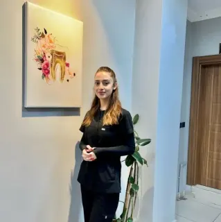 Dt. Yağmur Bulut profilinde yer alan galeri fotoğrafı.
