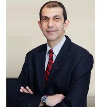 Dr. Faik Selcen — Akupunktur, İstanbul. Portre fotoğrafı.