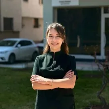 Uzm. Dt. Şevval Öksüz — Eskişehir. Portre fotoğrafı.