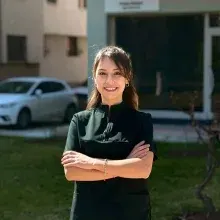 Uzm. Dt. Şevval Öksüz — Eskişehir. Portre fotoğrafı.