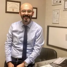 Doç. Dr. Önder Karabay — Genel Cerrahi, İstanbul. Portre fotoğrafı.