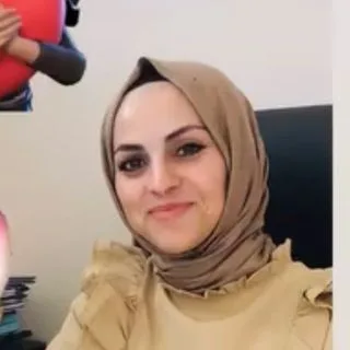 Psk. Özlem Turan — Psikoloji, İstanbul. Portre fotoğrafı.