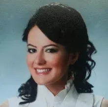 Dr. Dt. Fatoş Alp — Çocuk Diş Hekimliği (Pedodonti). Portre fotoğrafı.