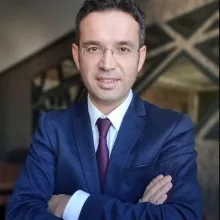 Prof. Dr. Berkan Reşorlu — Üroloji, Ankara. Portre fotoğrafı.