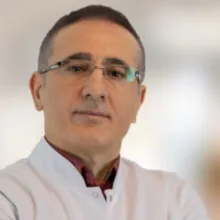 Op. Dr. Nurettin Kapucu — Genel Cerrahi, Bayrampaşa, İstanbul. Portre fotoğrafı.