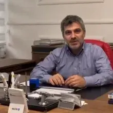 Prof. Dr. Caferi Tayyar Selçuk — Plastik Rekonstrüktif Ve Estetik Cerrahi, Diyarbakır. Portre fotoğrafı.