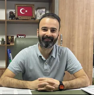 Doç. Dr. Ahmet Yükkaldıran profilinde yer alan galeri fotoğrafı.