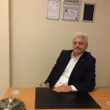 Dr. Ahmet Nuri Kibaroğlu — Psikiyatri, İstanbul. Portre fotoğrafı.