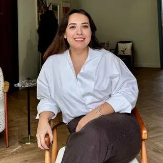 Kl. Psk. Ecem Aslan Konak — Psikoloji, Tokat. Portre fotoğrafı.