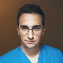 Dr. Sinan Çetinel — İstanbul. Portre fotoğrafı.