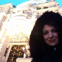 Uzm. Dr. Seda Tümen — Psikiyatri, İstanbul. Portre fotoğrafı.