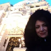 Uzm. Dr. Seda Tümen — Psikiyatri, İstanbul. Portre fotoğrafı.