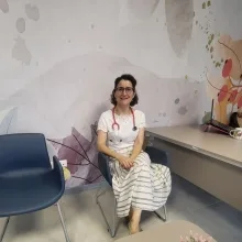 Doç. Dr. Belgin Usta Güç — Adana. Portre fotoğrafı.
