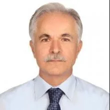 Prof. Dr. Rauf Haznedar — Hematoloji, Ankara. Portre fotoğrafı.