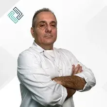 Uzm. Dr. Levent Alioğlu — Tıbbi Biyokimya, Avcılar, İstanbul. Portre fotoğrafı.