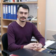 Uzm. Dr. Hüseyin Tolga Acar — Spor Hekimliği. Portre fotoğrafı.
