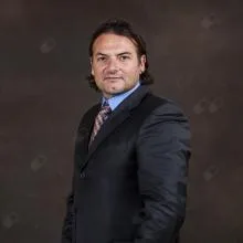 Dr. Eren Erdem — Radyoloji, Şişli, İstanbul. Portre fotoğrafı.
