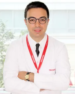 Op. Dr. Cemal Ünlü profilinde yer alan galeri fotoğrafı.
