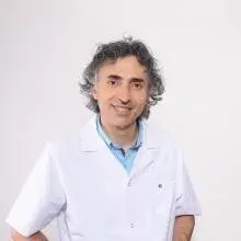 Uzm. Dr. Eyyüb Yılmaz — İstanbul. Portre fotoğrafı.