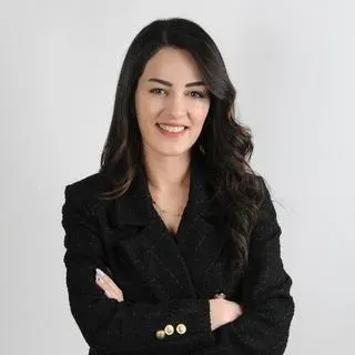 Kl. Psk. Berivan Naz Alır — İstanbul. Portre fotoğrafı.