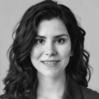 Kl. Psk. Dr. İrem Erten — Psikoloji, Ankara. Portre fotoğrafı.