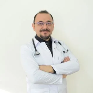 Uzm. Dr. Mehmet Hayri Alıcı — Kardiyoloji, Gaziantep. Portre fotoğrafı.
