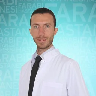 Op. Dr. Zikrullah Baycar — Plastik Rekonstrüktif Ve Estetik Cerrahi, Selçuklu, Konya. Portre fotoğrafı.