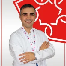 Dr. Ahmet Uslu — Acil Tıp, İstanbul. Portre fotoğrafı.