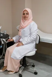 Op. Dr. Kübra Güngör profilinde yer alan galeri fotoğrafı.
