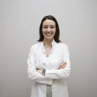 Uzm. Dt. Zeynep Aysal Ünal profilinde yer alan galeri fotoğrafı.