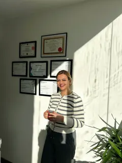 Uzm. Dt. Ceren Su Demirtaş profilinde yer alan galeri fotoğrafı.