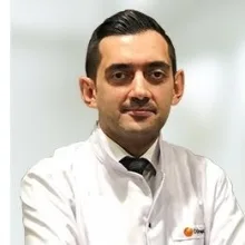 Op. Dr. Onur Polat — Göz Hastalıkları, Bursa. Portre fotoğrafı.