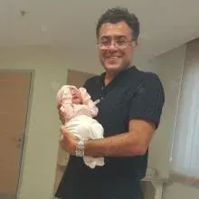 Uzm. Dr. Ersin Sürmeliler — Kadın Hastalıkları Ve Doğum, Yüreğir, Adana. Portre fotoğrafı.