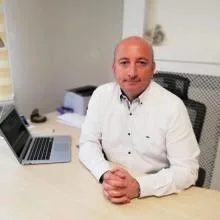 Prof. Dr. Serdar Özbaş — Genel Cerrahi, Ankara. Portre fotoğrafı.