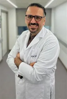 Op. Dr. Hormoz Salimi profilinde yer alan galeri fotoğrafı.