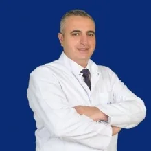 Doç. Dr. Vedat Bayoğlu — Küçükçekmece, İstanbul. Portre fotoğrafı.