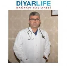 Uzm. Dr. Ahmet Yağbasan. Portre fotoğrafı.