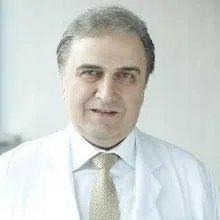 Op. Dr. Osman Denizhan Özgün — Kadın Hastalıkları Ve Doğum, Etimesgut, Ankara. Portre fotoğrafı.