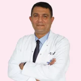 Op. Dr. Mustafa Ahmet Denizli — Genel Cerrahi, Kadıköy, İstanbul. Portre fotoğrafı.