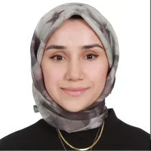 Fzt. Ezine Yılmaz — Fizyoterapi Ve Rehabilitasyon. Portre fotoğrafı.