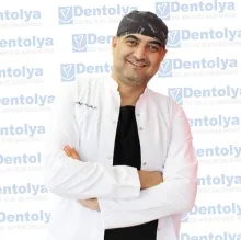 Dt. Murat Pektaş — Diş Hekimi, İstanbul. Portre fotoğrafı.