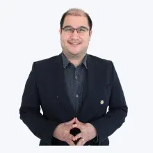 Uzm. Dr. Ahmet Yassa — Psikiyatri. Portre fotoğrafı.
