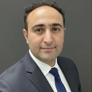 Op. Dr. Gültekin Baş — Beyin Ve Sinir Cerrahisi, Tepebaşı, Eskişehir. Portre fotoğrafı.
