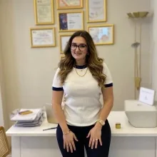 Fzt. Aslı Rugüle Güleçoğlu — Fizyoterapi Ve Rehabilitasyon, Samsun. Portre fotoğrafı.